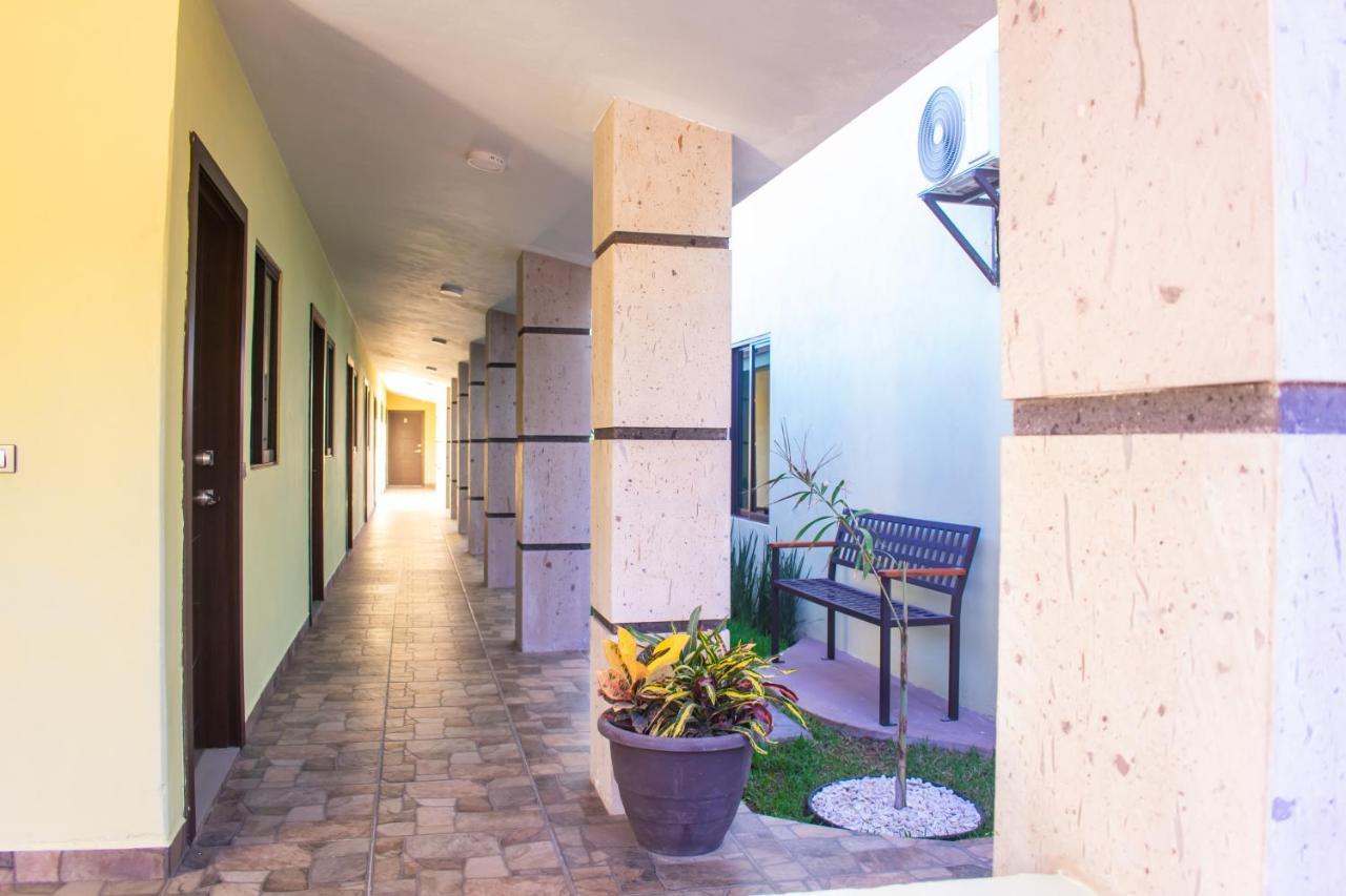Hotel El Milagro 엘 푸에르테 외부 사진